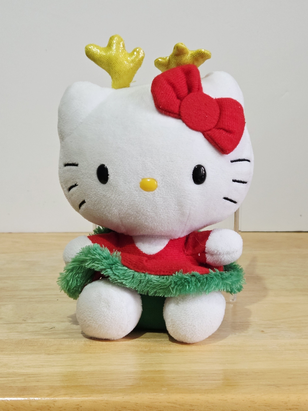 *3 for $30* Hello Kitty Christmas 6.5" Plush Doll TY